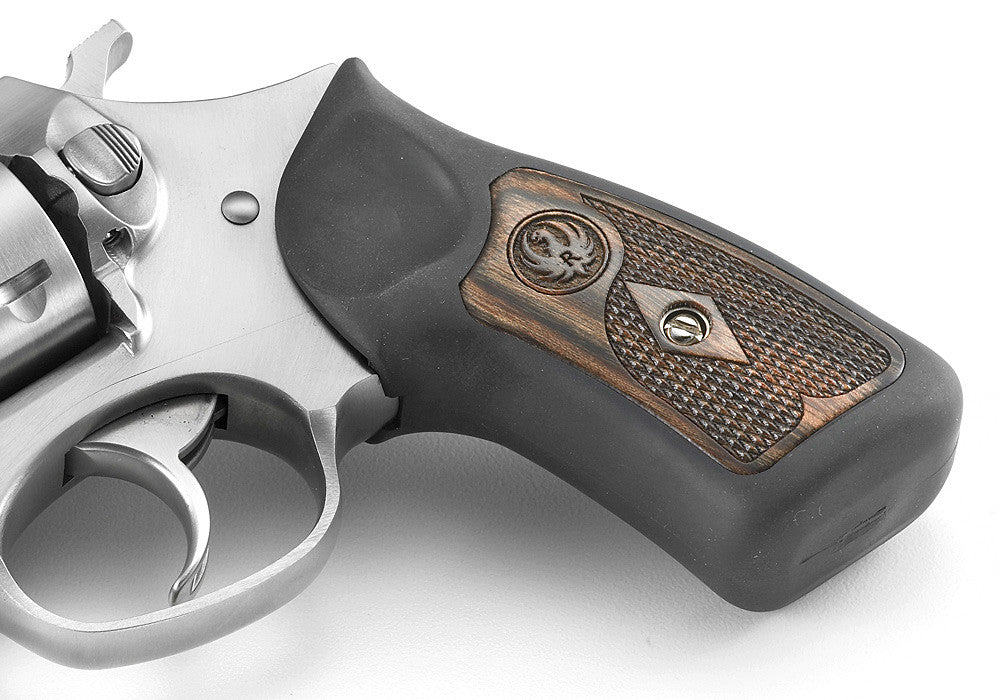 REVÓLVER RUGER SP101 4.2" 8T - 22 LR (6)