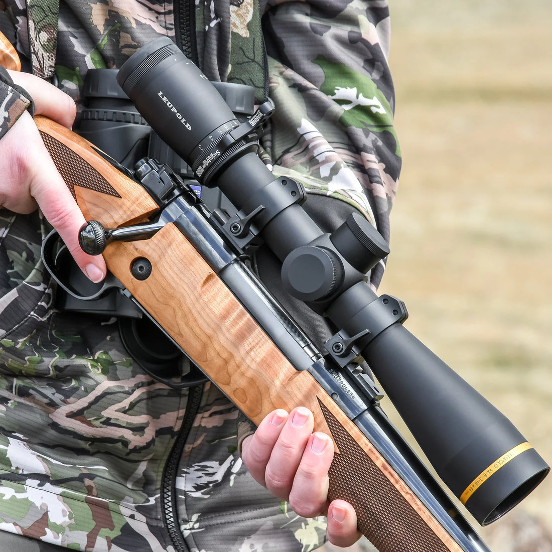 Montura y base Warne para visor en rifle de caza