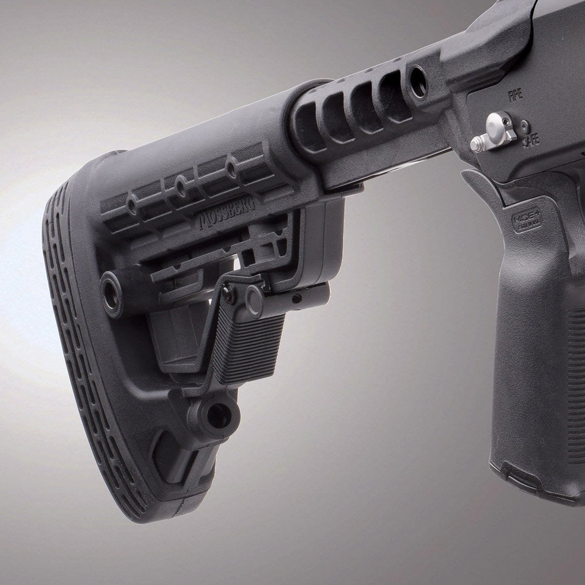 MOSSBERG 590R 7T Slide Shotgun - 12/76 – Carbin